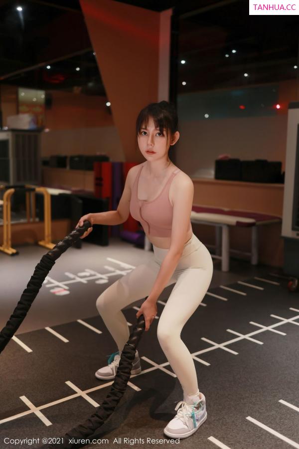韩希蕾  [XiuRen]高清写真图 2021.10.29 No.4137 韩希蕾第9张图片